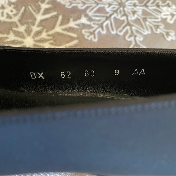 SALVATORE FERRAGAMO Black Pumps NARROW - Picture 12 of 16